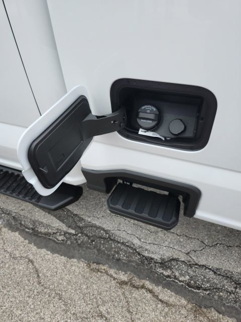New 2026 Ford F350 XL w/ XL Chrome Package image 19