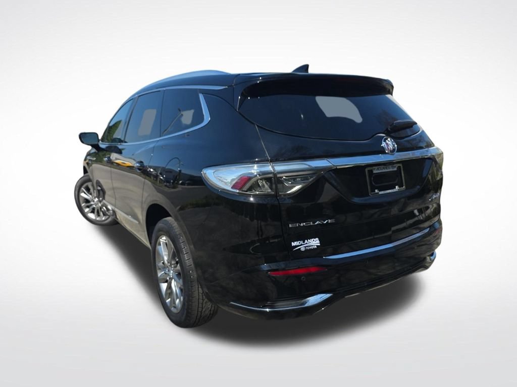 Used 2024 Buick Enclave Avenir w/ Avenir Technology Package FWD image 6