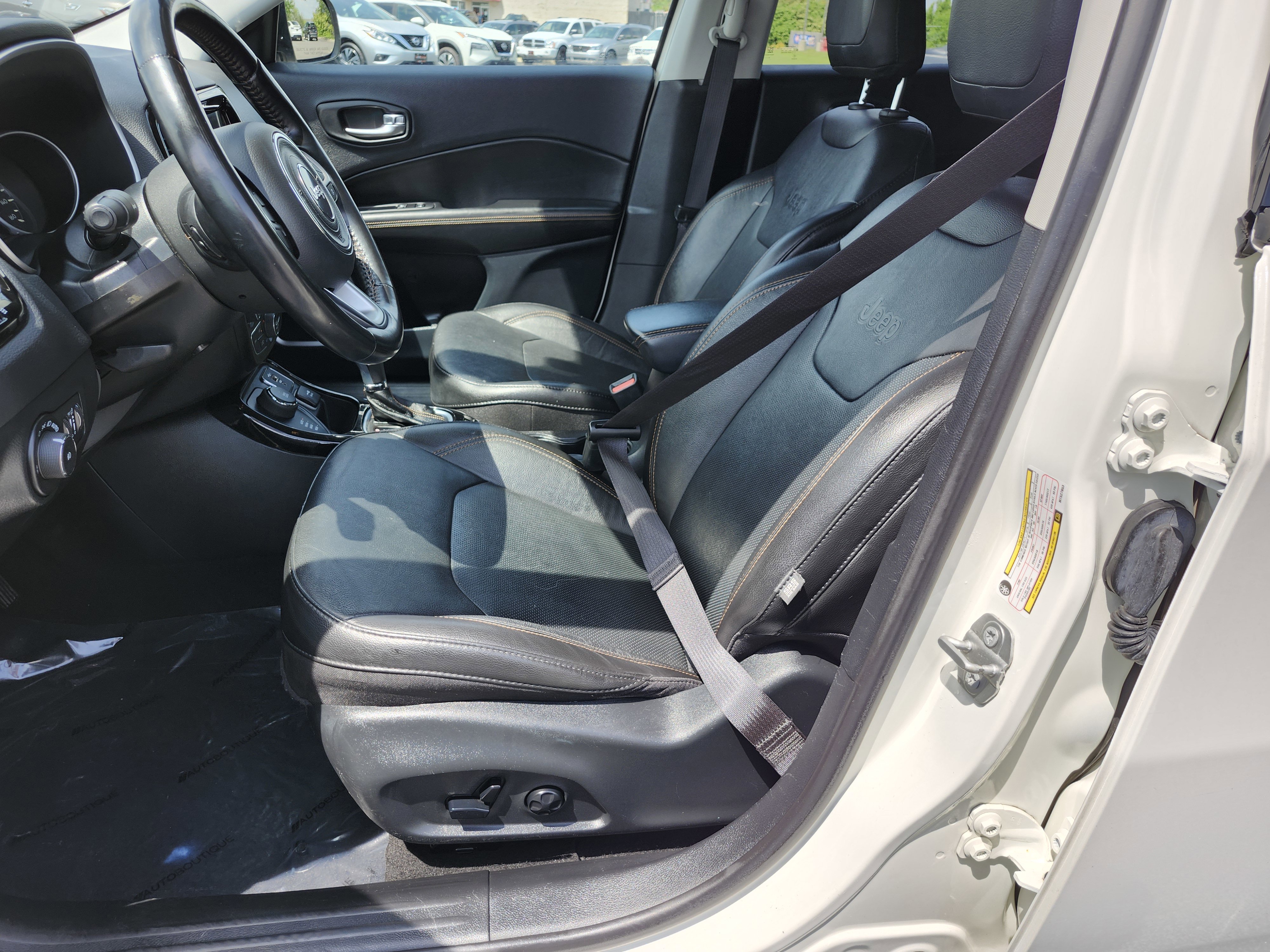 Used 2021 Jeep Compass Limited AWD/4WD image 25