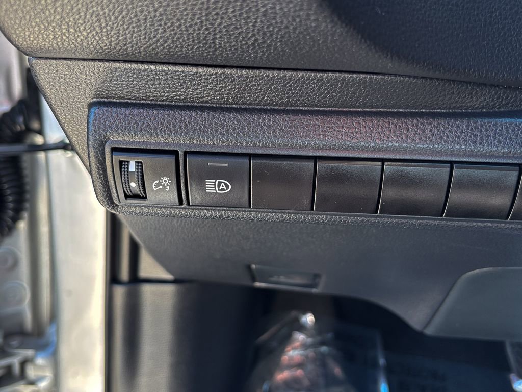 Used 2025 Toyota Corolla LE FWD image 24