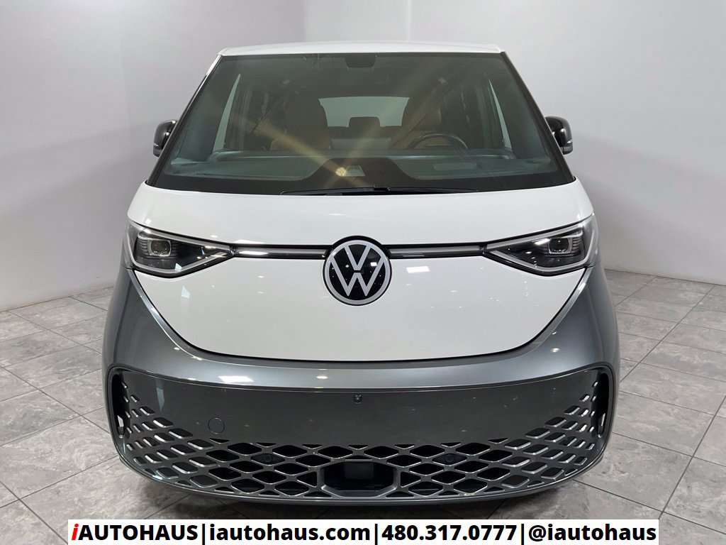 Used 2025 Volkswagen ID. Buzz Pro S Plus RWD image 3