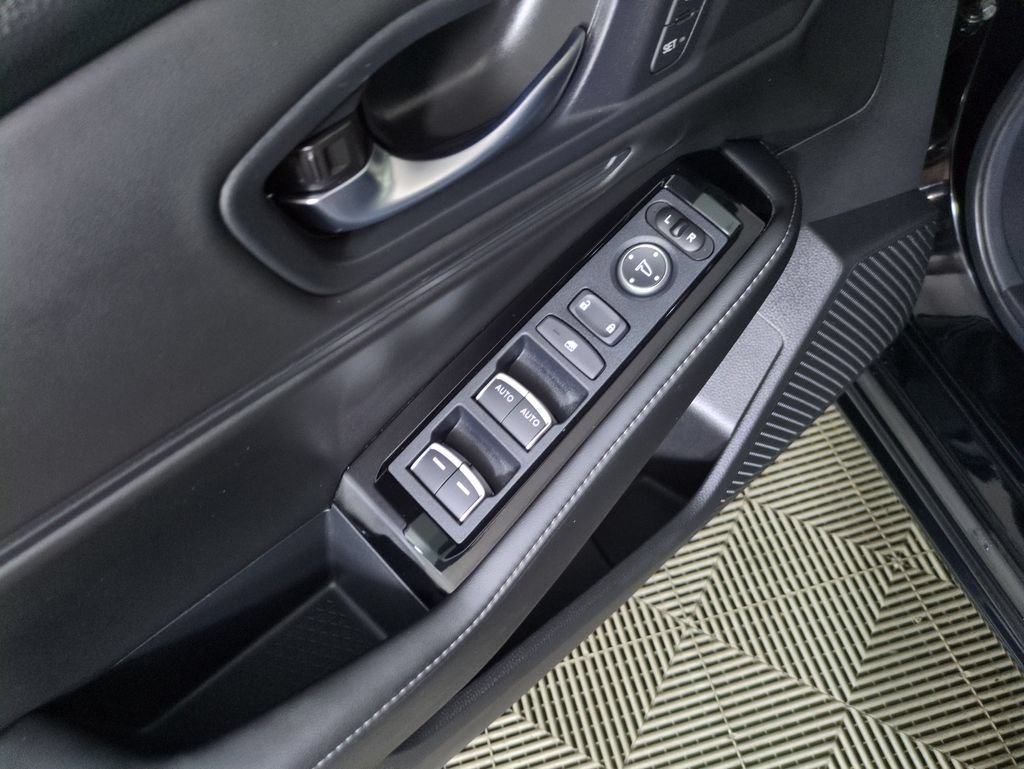 Certified 2025 Honda Accord Touring image 15