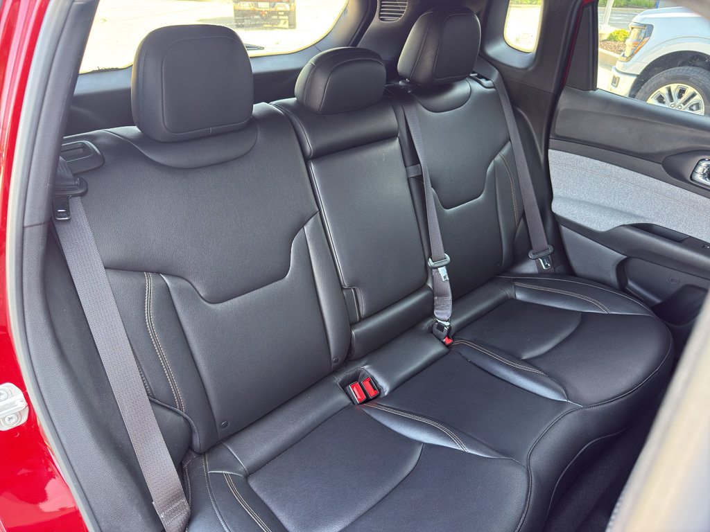 Used 2023 Jeep Compass Latitude AWD/4WD image 40