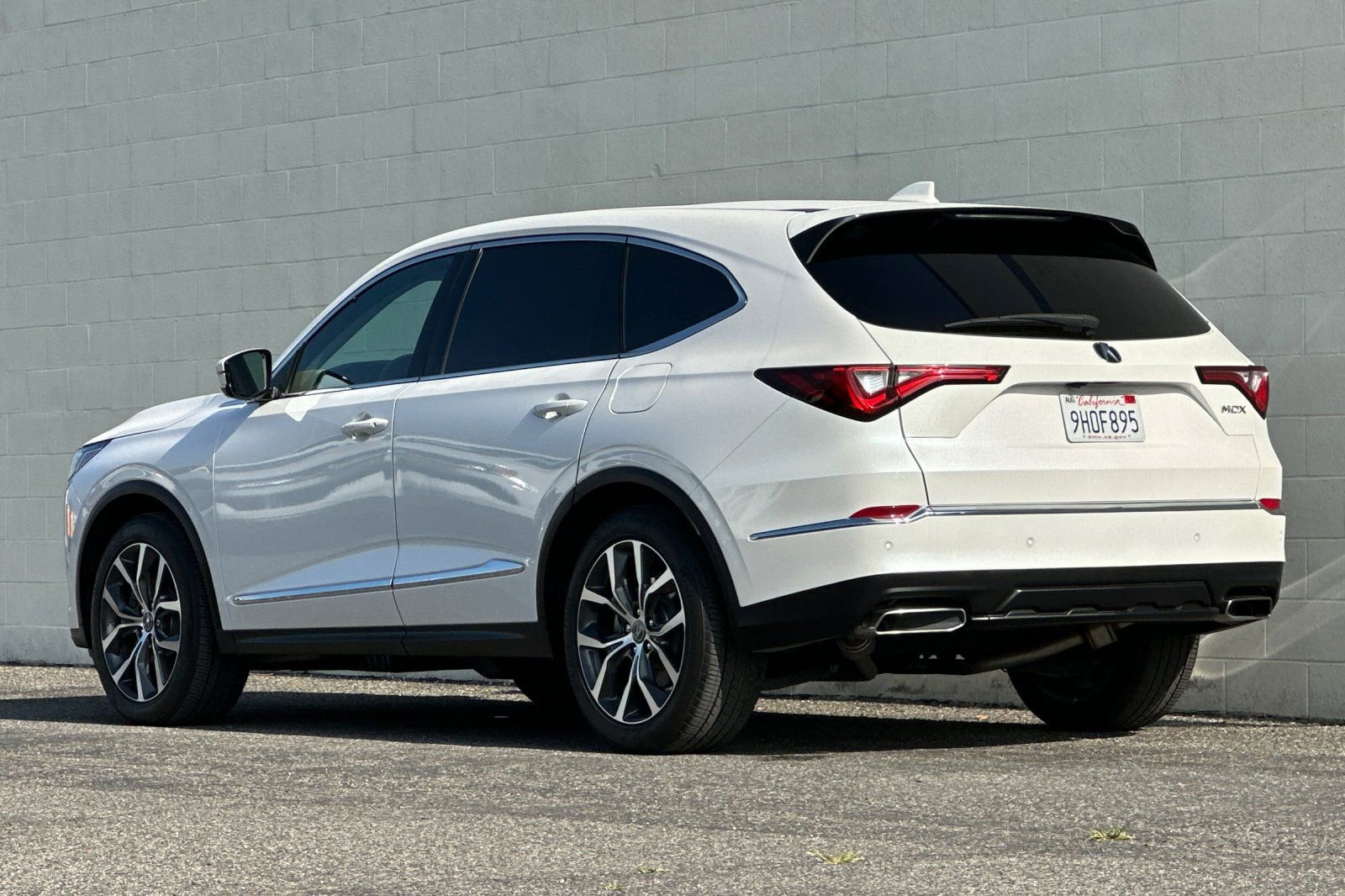 Used 2023 Acura MDX FWD w/ Technology Package image 6