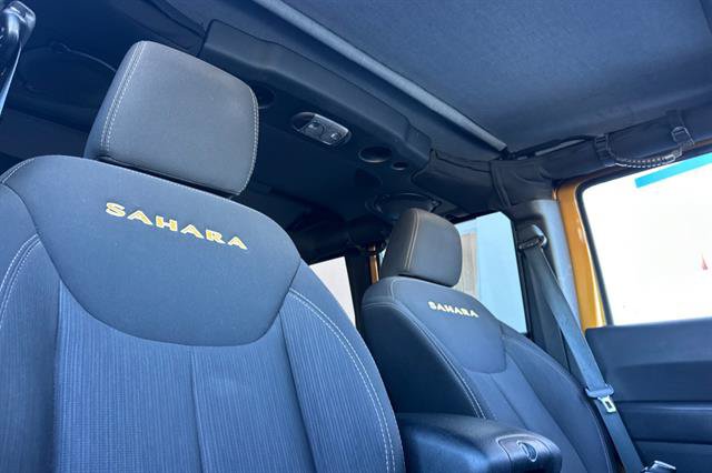 Used 2014 Jeep Wrangler Unlimited Sahara AWD/4WD image 18