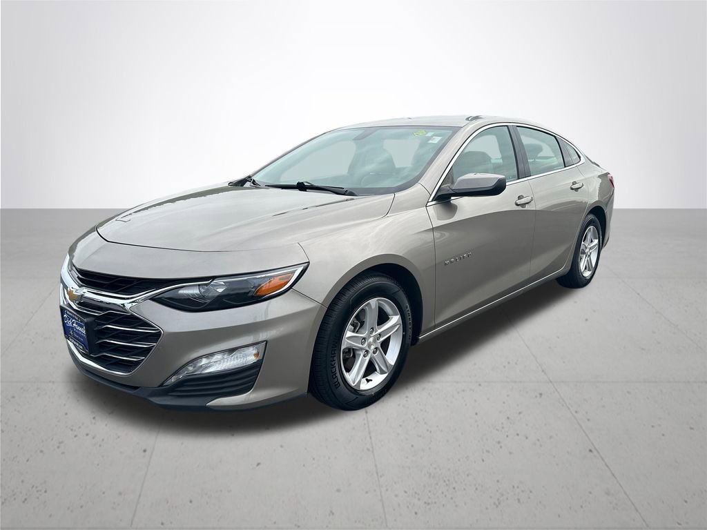 Used 2022 Chevrolet Malibu LT FWD image 2