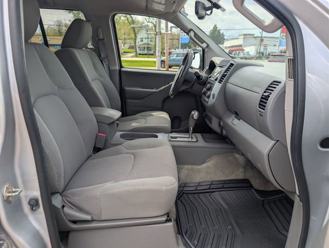 Used 2016 Nissan Frontier SV w/ SV Value Truck Package image 12