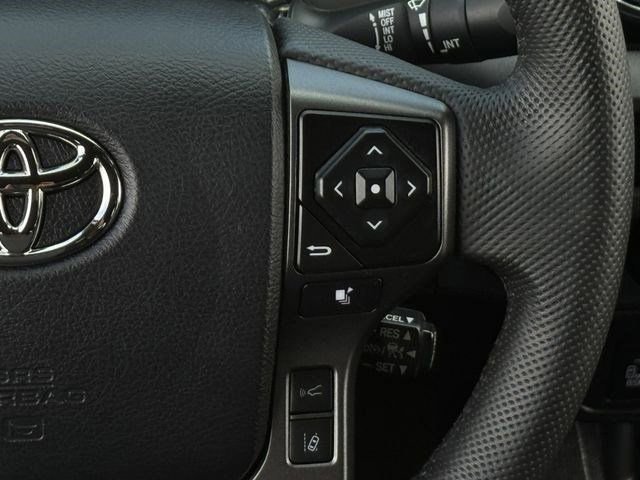 Used 2023 Toyota Tacoma TRD Off-Road w/ Technology Package AWD/4WD image 15