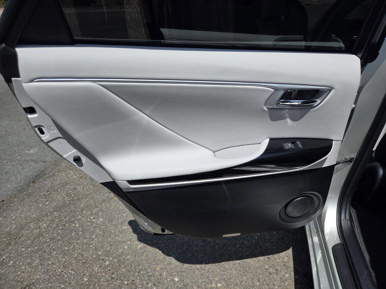 Used 2018 Toyota Mirai image 23