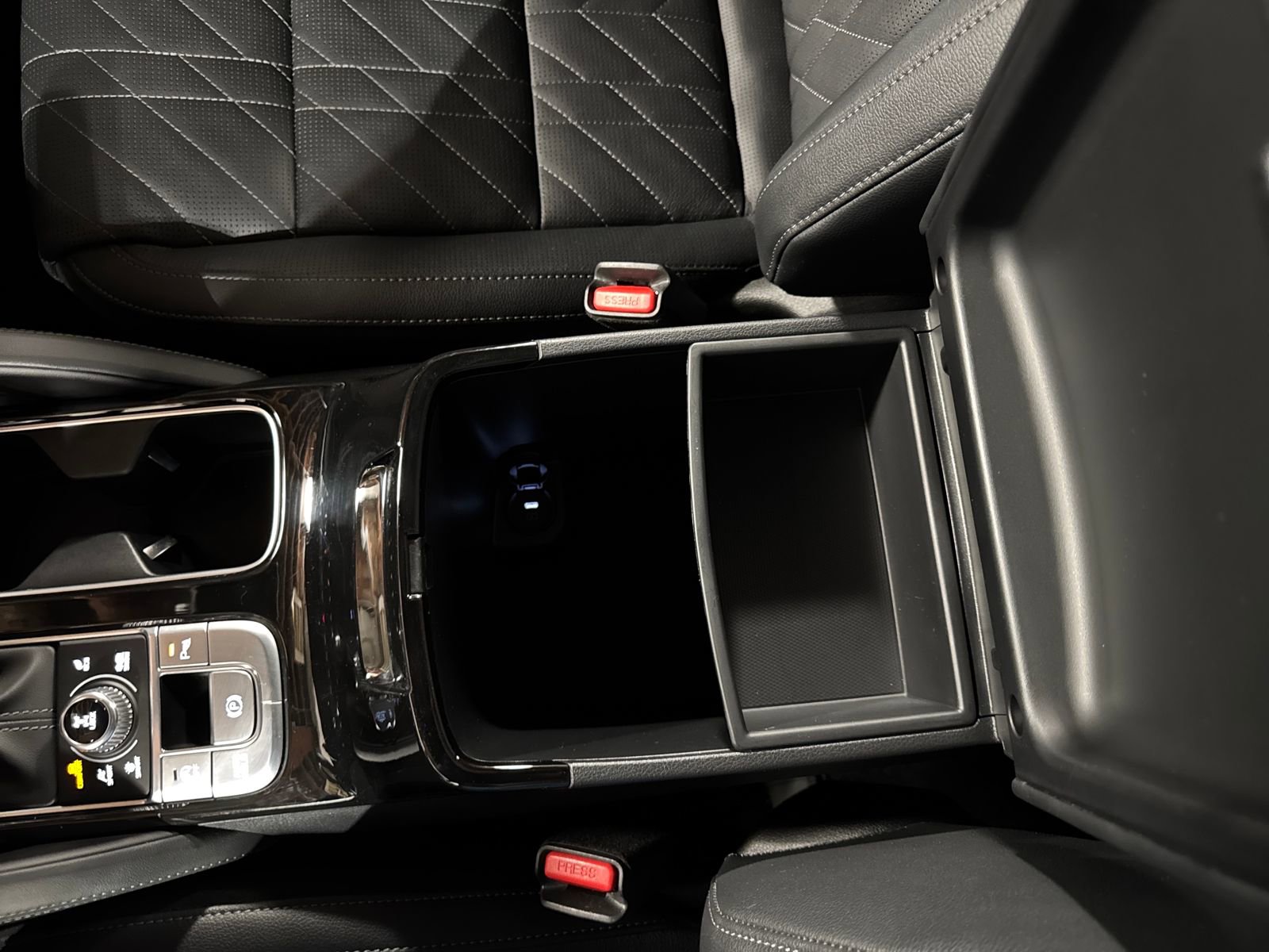 Used 2025 Kia Telluride AWD image 21