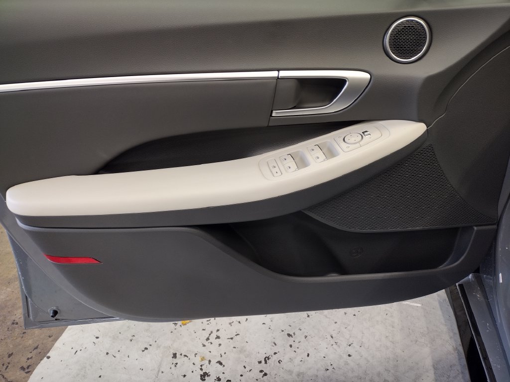 New 2026 Hyundai Sonata SEL AWD/4WD image 16