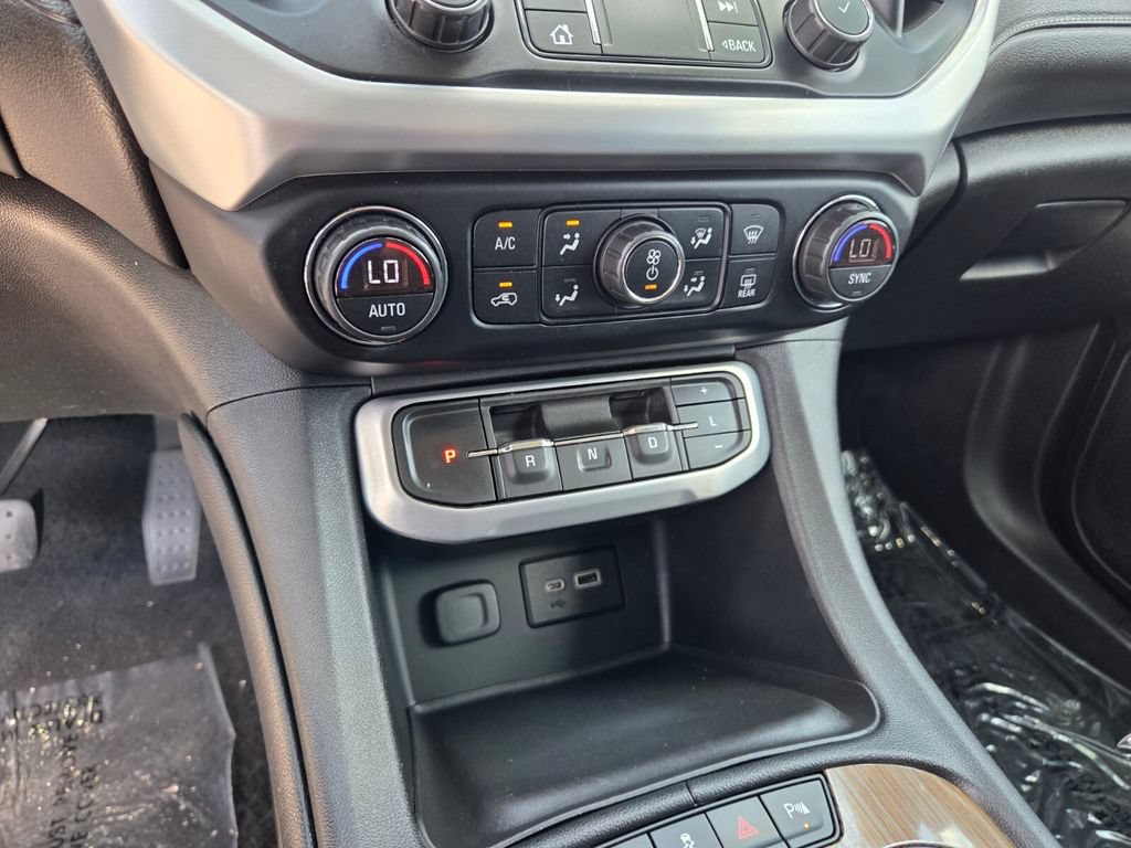 Used 2021 GMC Acadia SLE w/ Driver Convenience Package AWD/4WD image 26