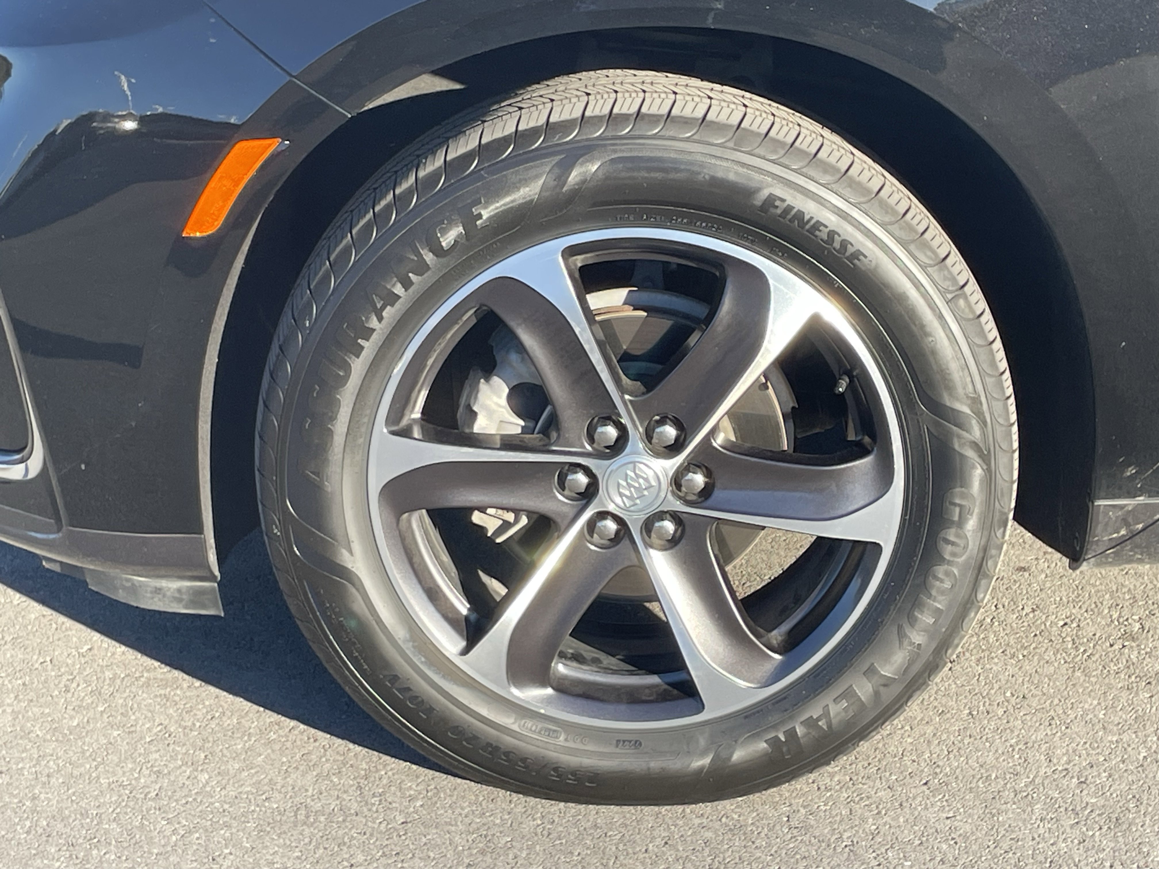 Used 2023 Buick Enclave Premium w/ LPO, Touring Package image 11