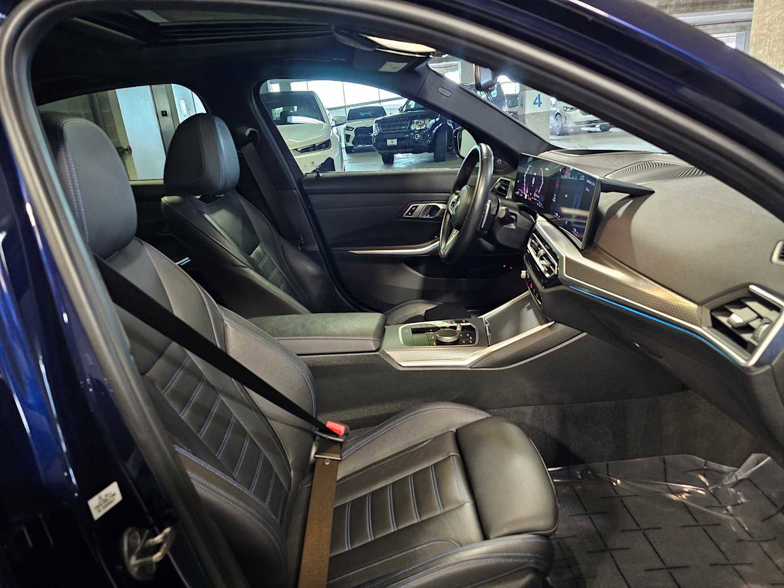 Used 2023 BMW 330e xDrive w/ M Sport Package image 43