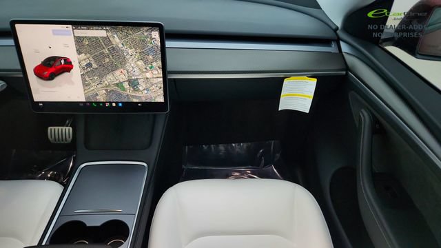 Used 2025 Tesla Model Y Performance AWD/4WD image 36