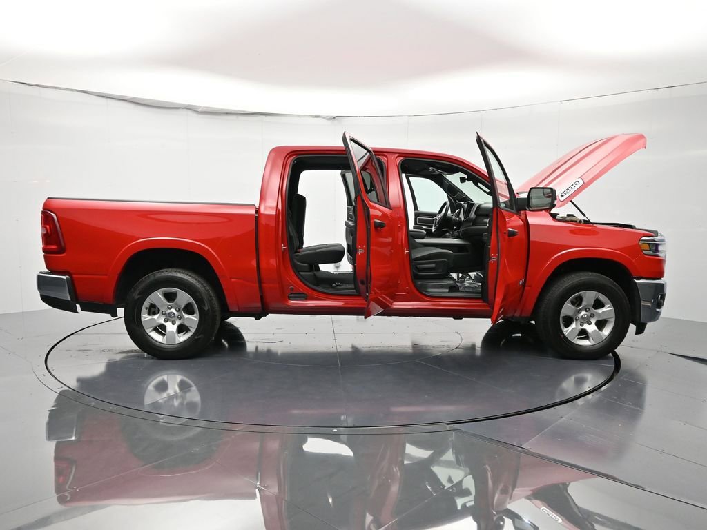 Used 2025 RAM 1500 Big Horn AWD/4WD image 46