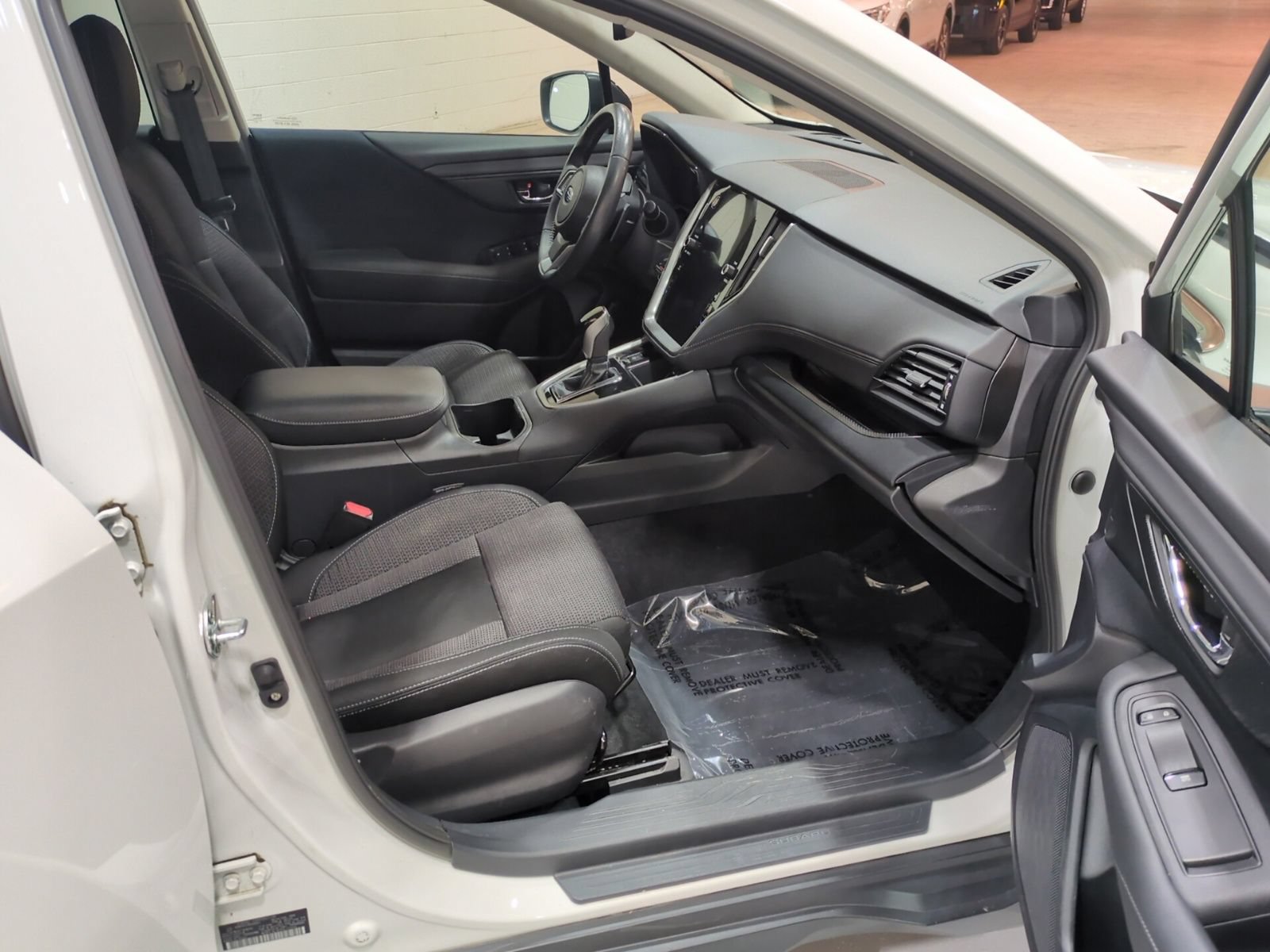 Used 2024 Subaru Outback Premium AWD/4WD image 9