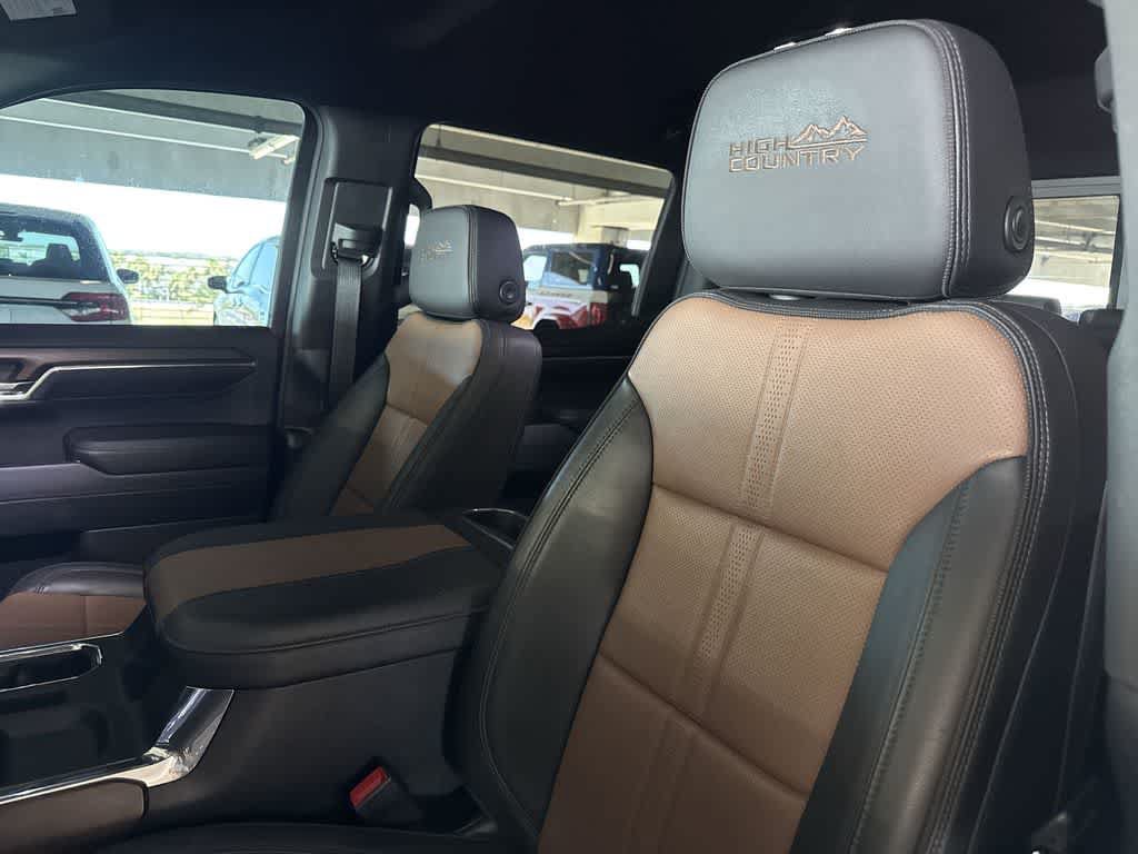 Used 2024 Chevrolet Silverado 1500 High Country w/ Technology Package RWD image 13