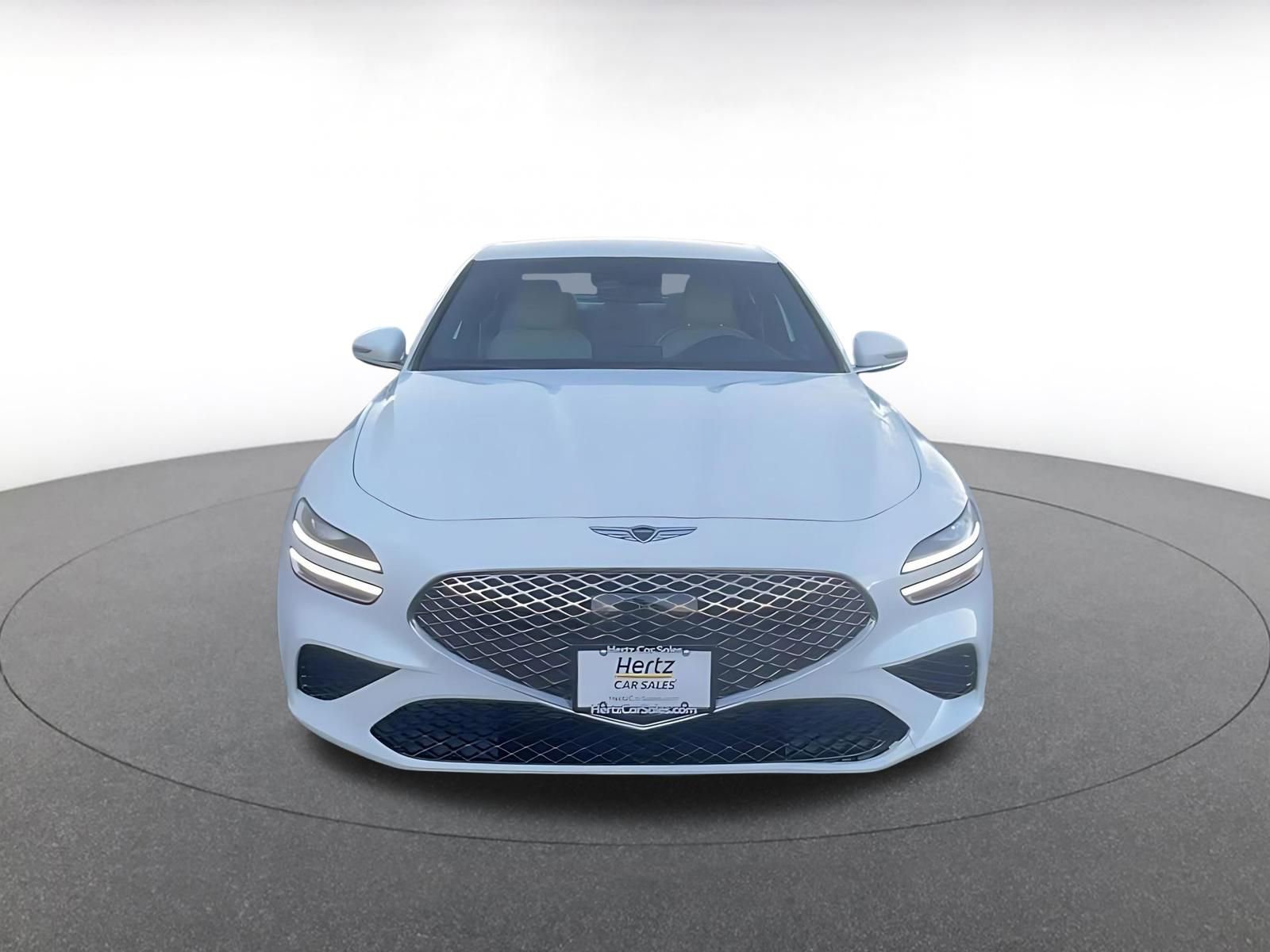 Used 2025 Genesis G70 2.5T image 4