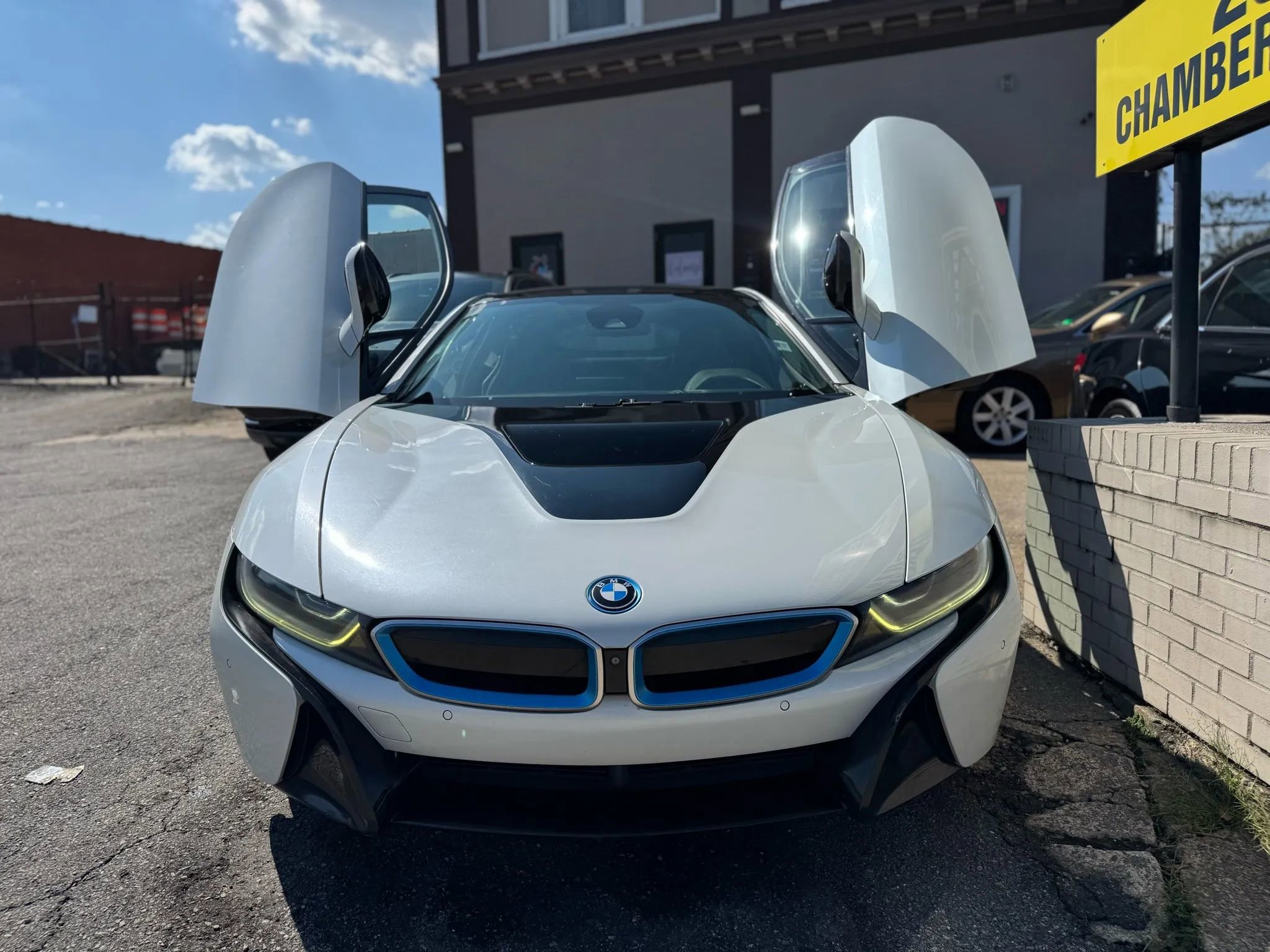 Used 2016 BMW i8 image 19