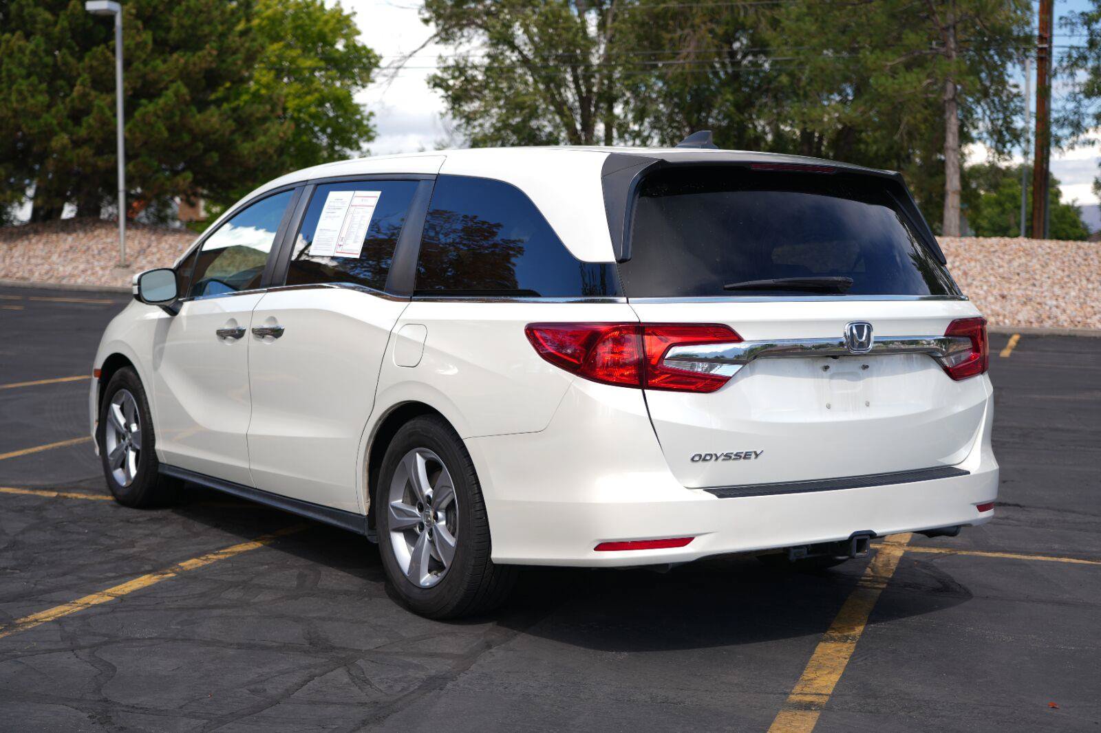 Used 2019 Honda Odyssey EX image 3