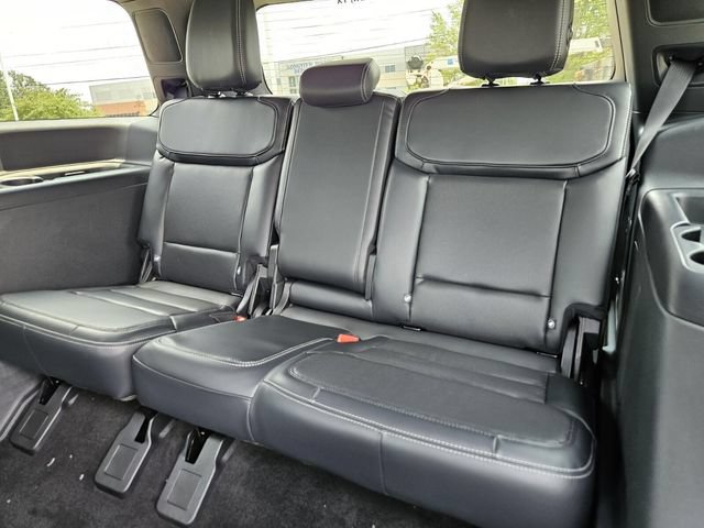 New 2027 Ford Expedition Platinum w/ Stealth Appearance Package AWD/4WD image 17