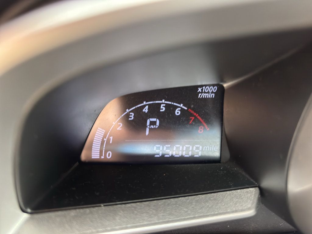 Used 2014 MAZDA MAZDA3 i Grand Touring FWD image 10
