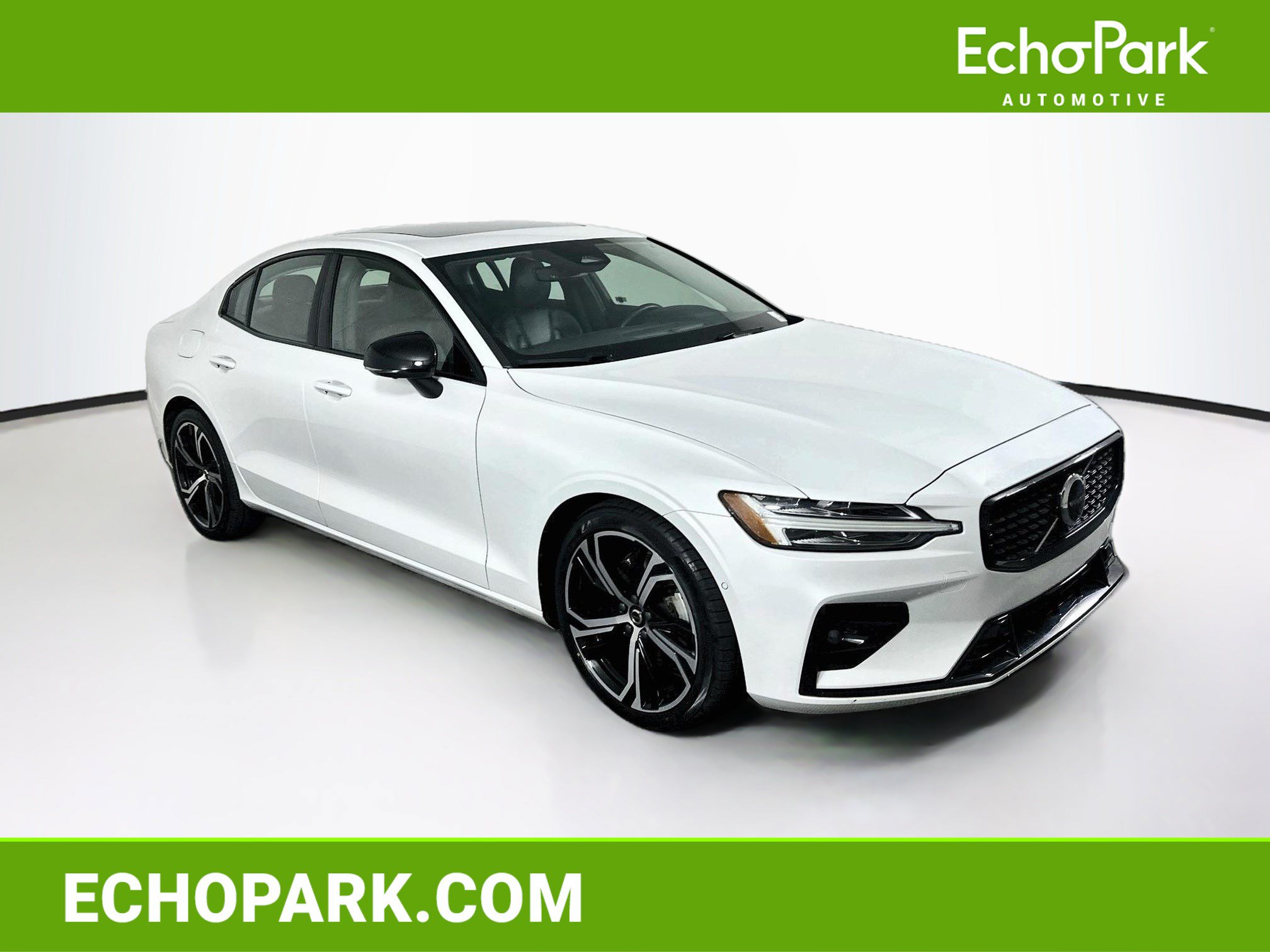 Used 2024 Volvo S60 B5 Plus FWD image 1