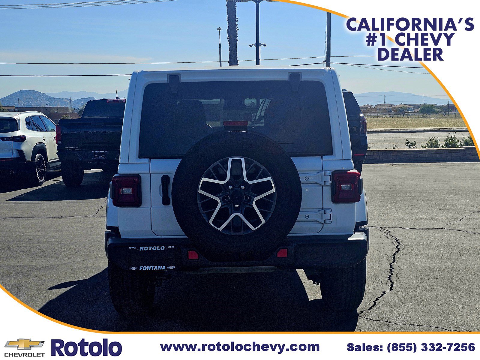 Used 2024 Jeep Wrangler Sahara image 6