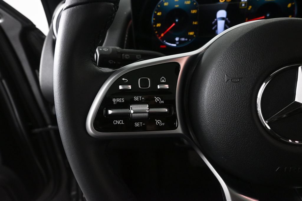Certified 2023 Mercedes-Benz GLB 250 image 10