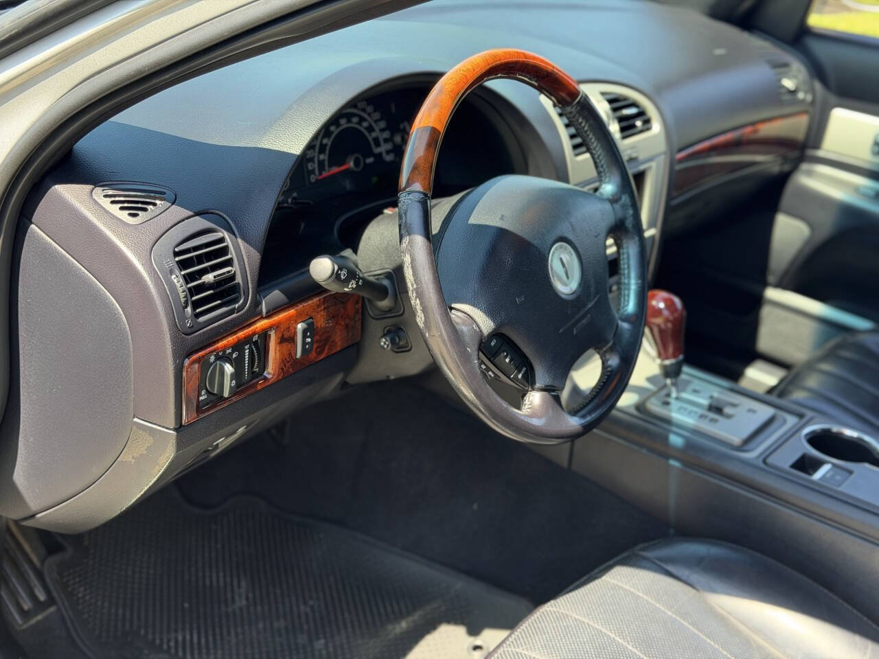 Used 2003 Lincoln LS RWD image 18