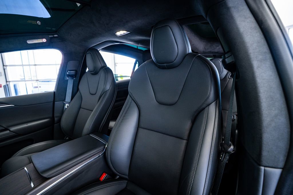 Used 2024 Tesla Model X image 36
