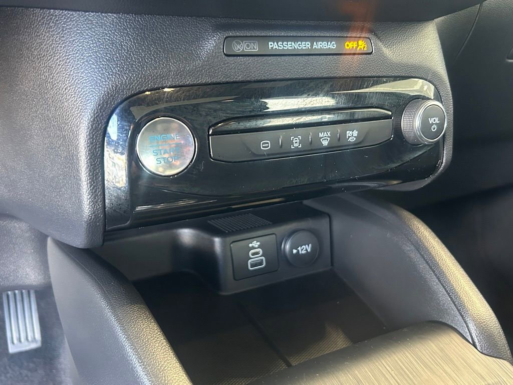 Used 2025 Ford Escape ST-Line w/ Equipment Group 301A image 38