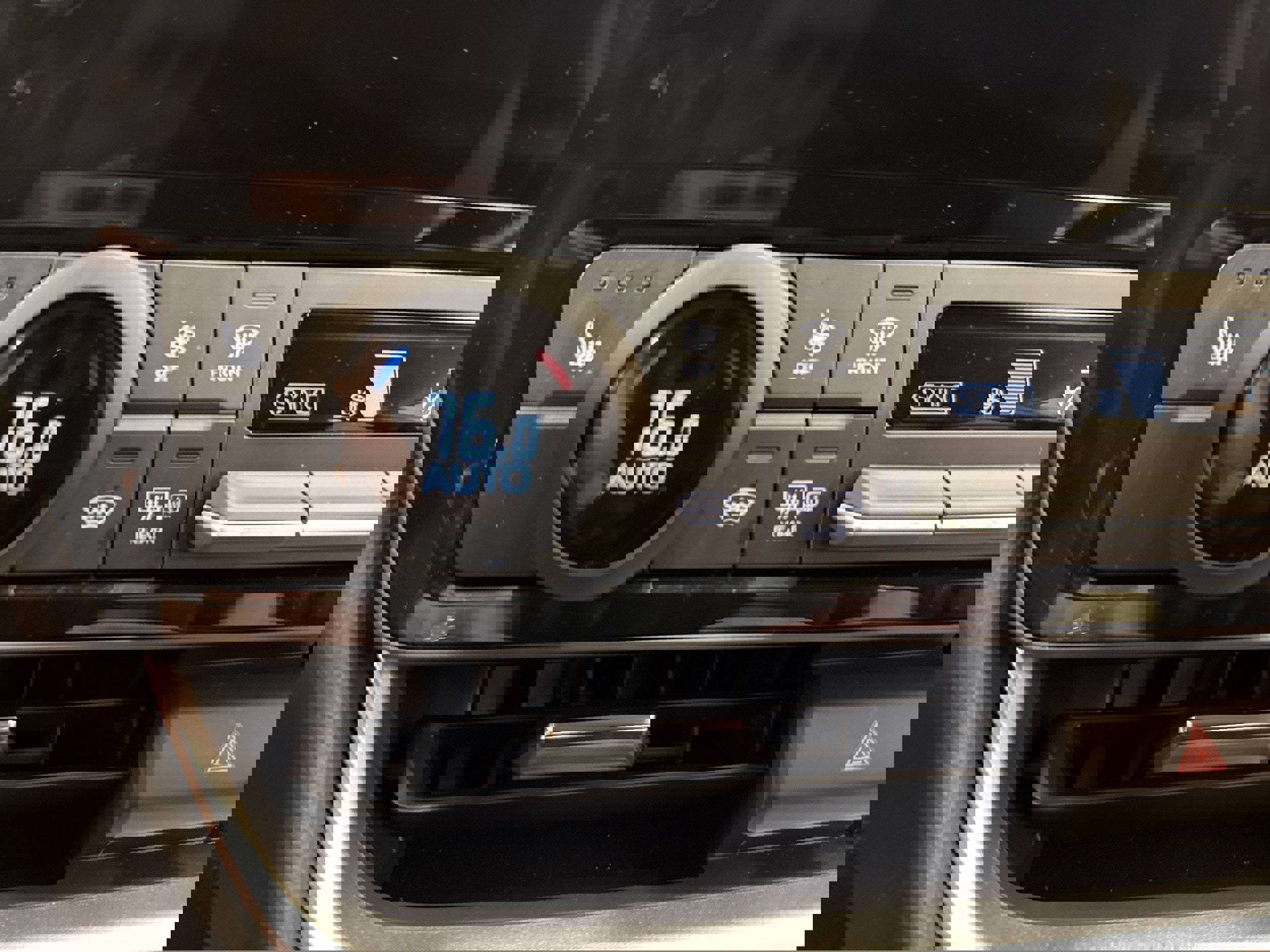 Certified 2024 Toyota Grand Highlander XLE image 40