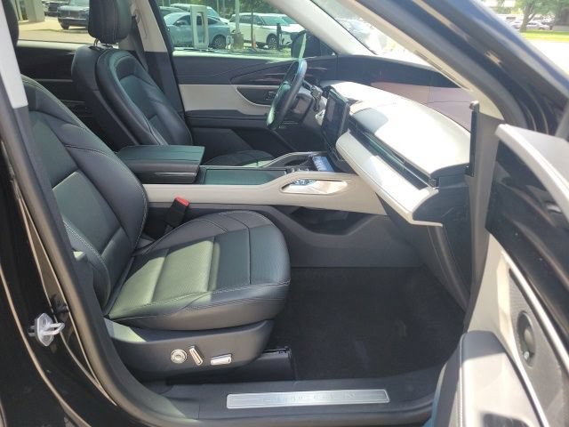 Certified 2024 Lincoln Nautilus Premier w/ Equipment Group 102A AWD/4WD image 27