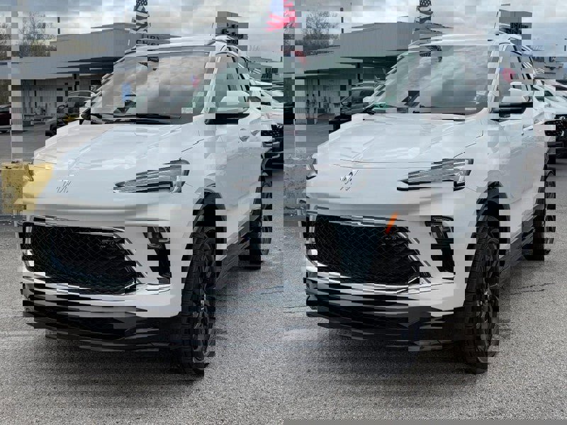 Used 2024 Buick Encore GX Sport Touring image 7