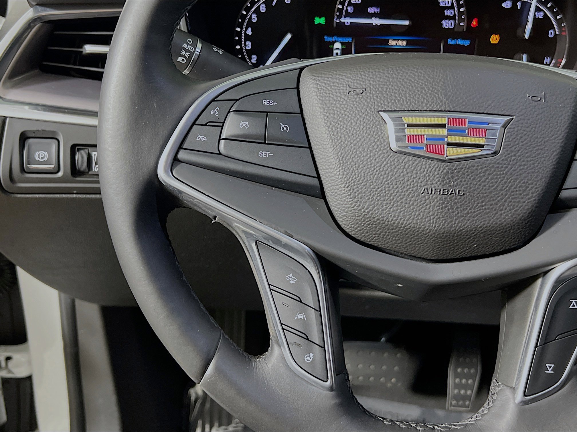 Used 2017 Cadillac XT5 Luxury w/ Driver Awareness Package AWD/4WD image 19