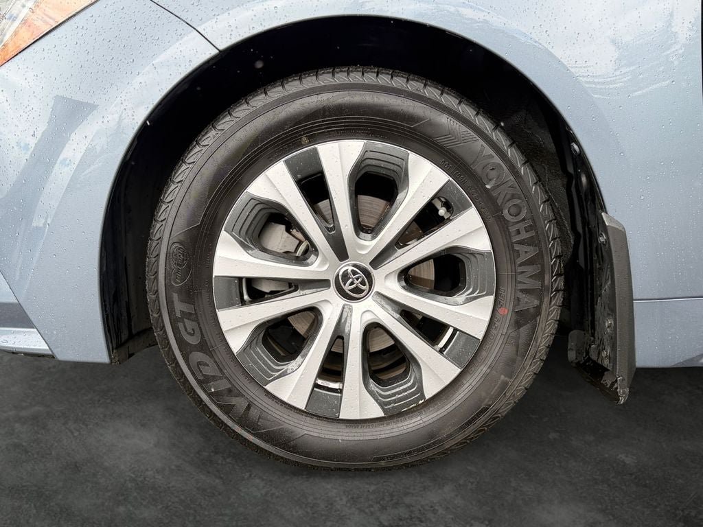 Used 2021 Toyota Corolla LE FWD image 4