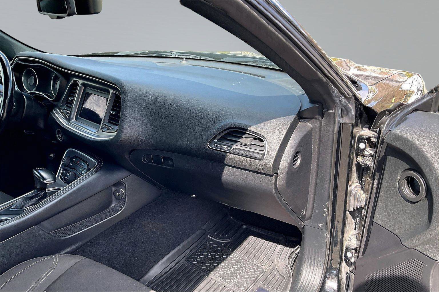 Used 2021 Dodge Challenger SXT RWD image 17