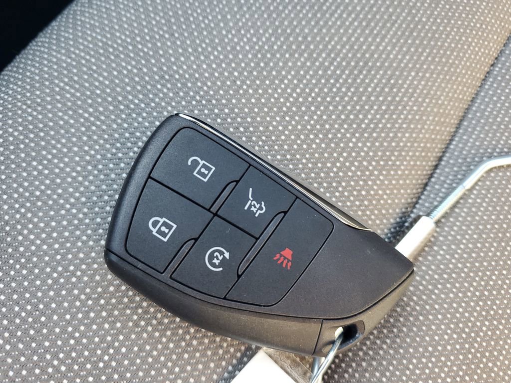 Certified 2025 Chevrolet Traverse LT FWD image 36