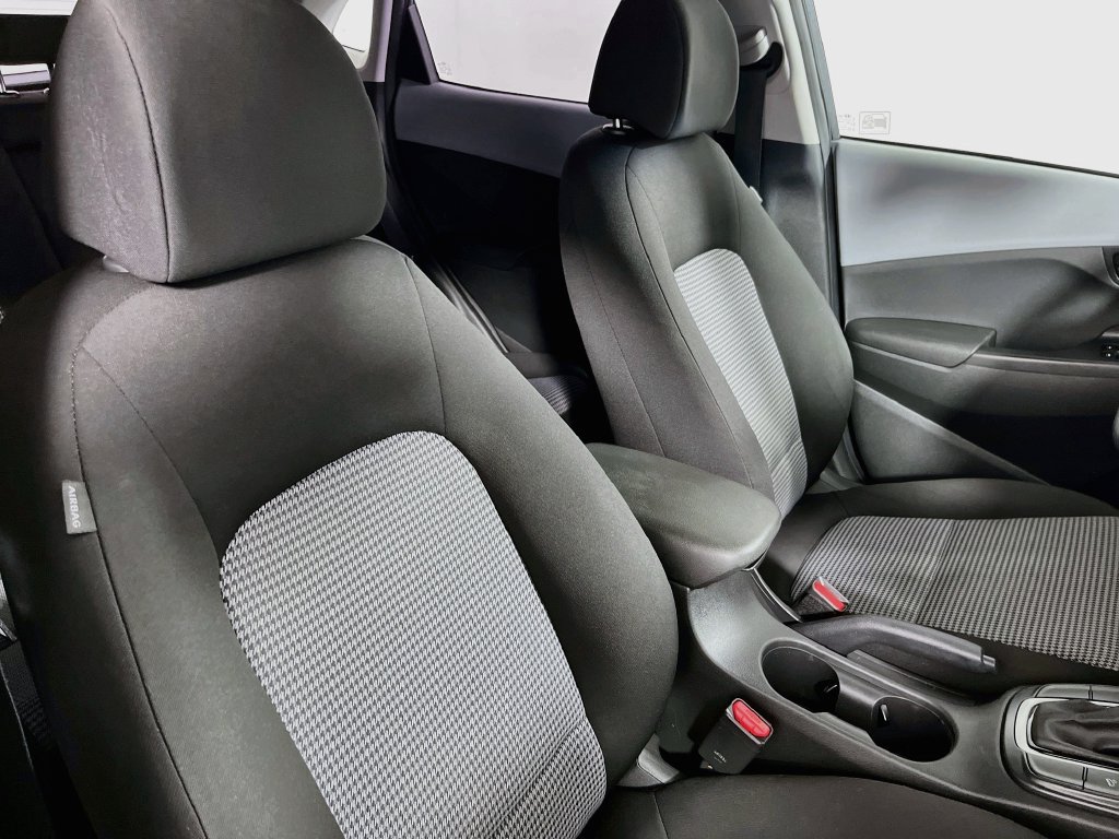 Used 2021 Hyundai Kona SE w/ Cargo Package FWD image 26