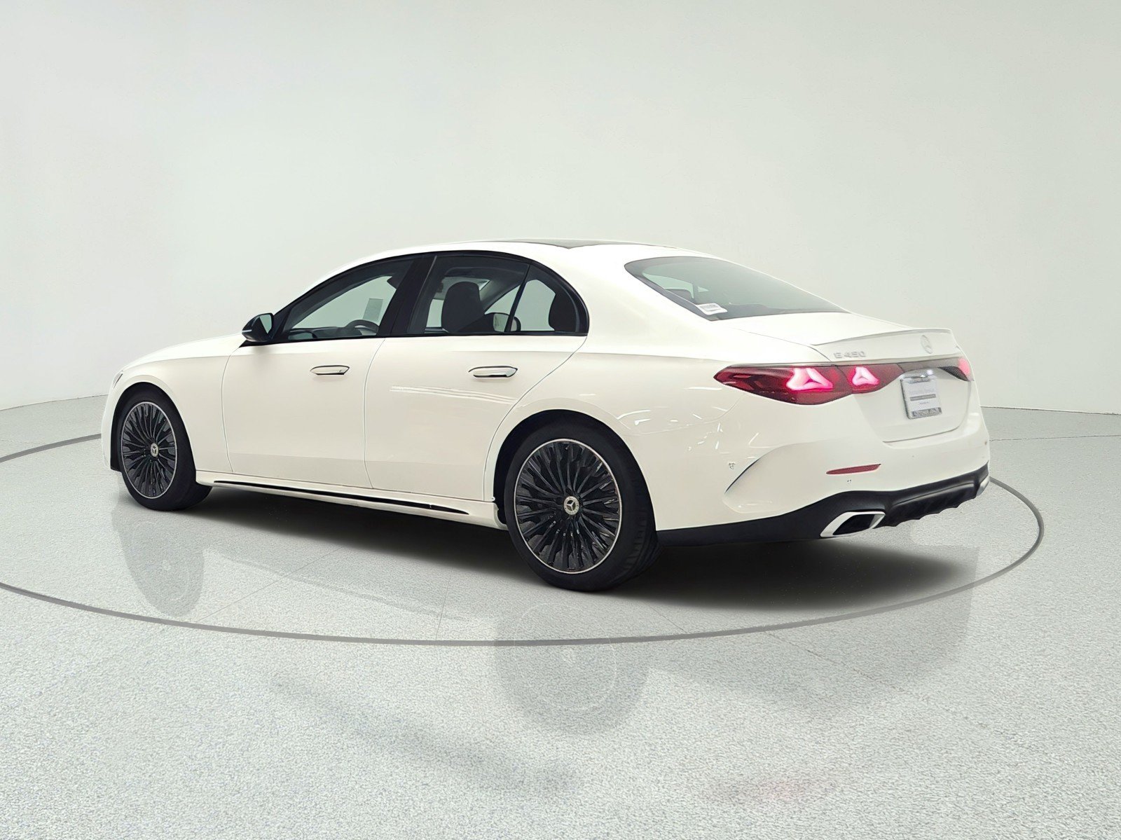 New 2027 Mercedes-Benz E 450 4MATIC Sedan image 7