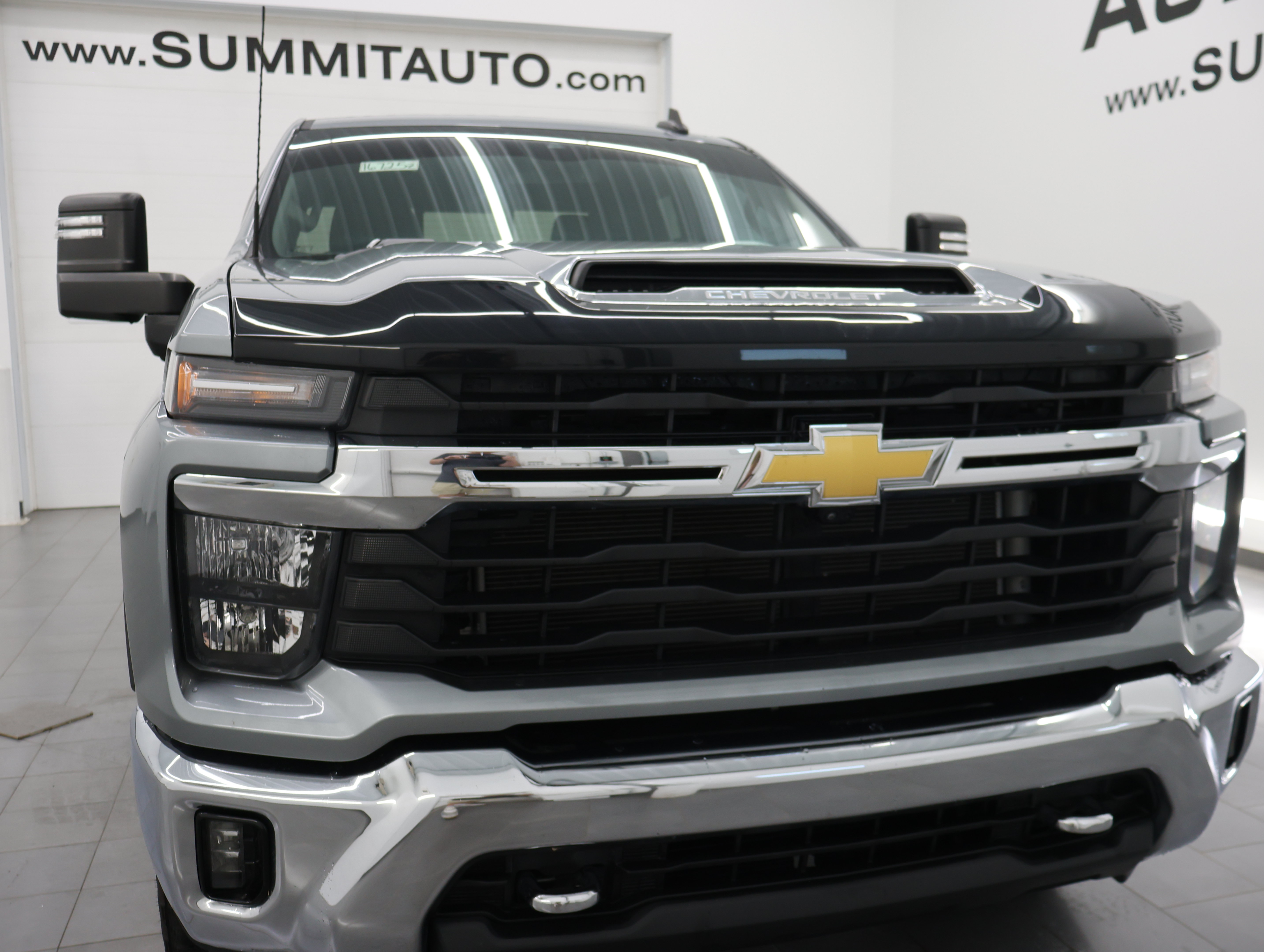 Used 2024 Chevrolet Silverado 2500 LT AWD/4WD image 26