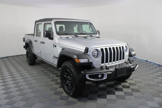 Used 2023 Jeep Gladiator Sport image 23