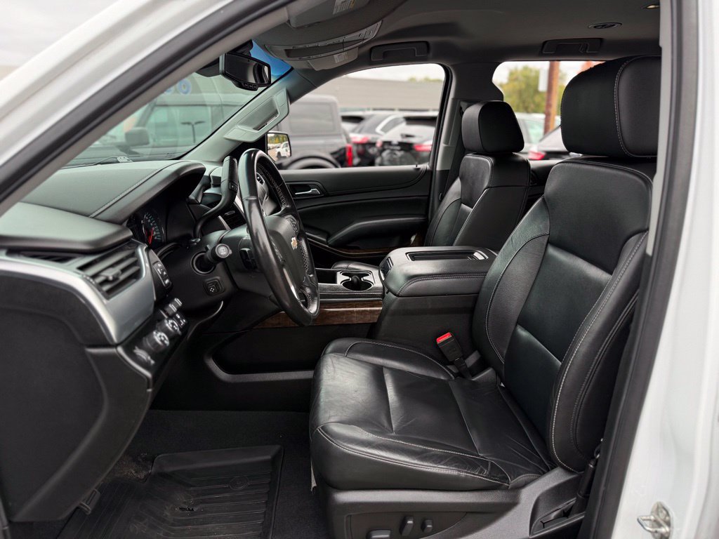 Used 2019 Chevrolet Tahoe LT w/ Luxury Package AWD/4WD image 9