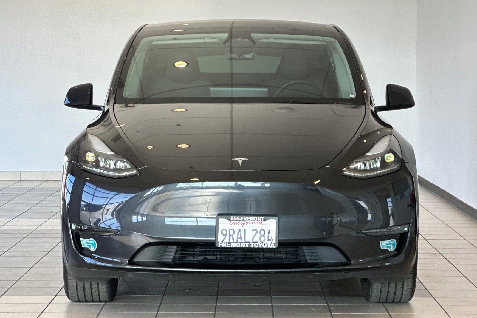 Used 2025 Tesla Model Y Long Range image 9