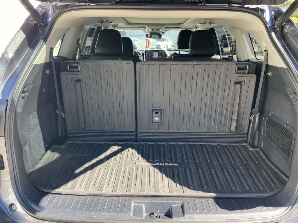 Used 2020 Toyota Highlander Platinum AWD/4WD image 8