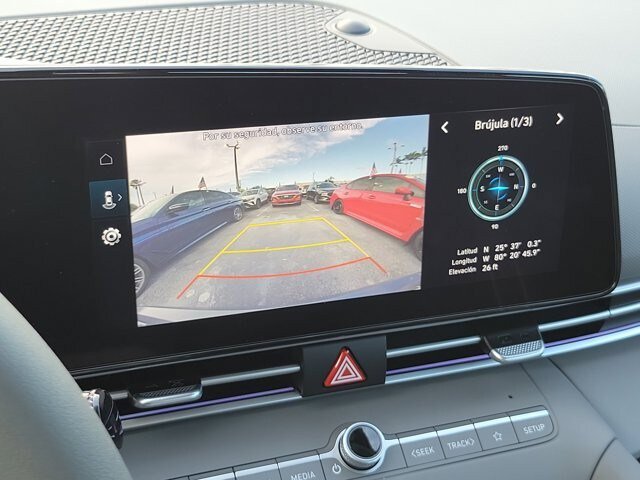 Used 2024 Hyundai Elantra Blue FWD image 26