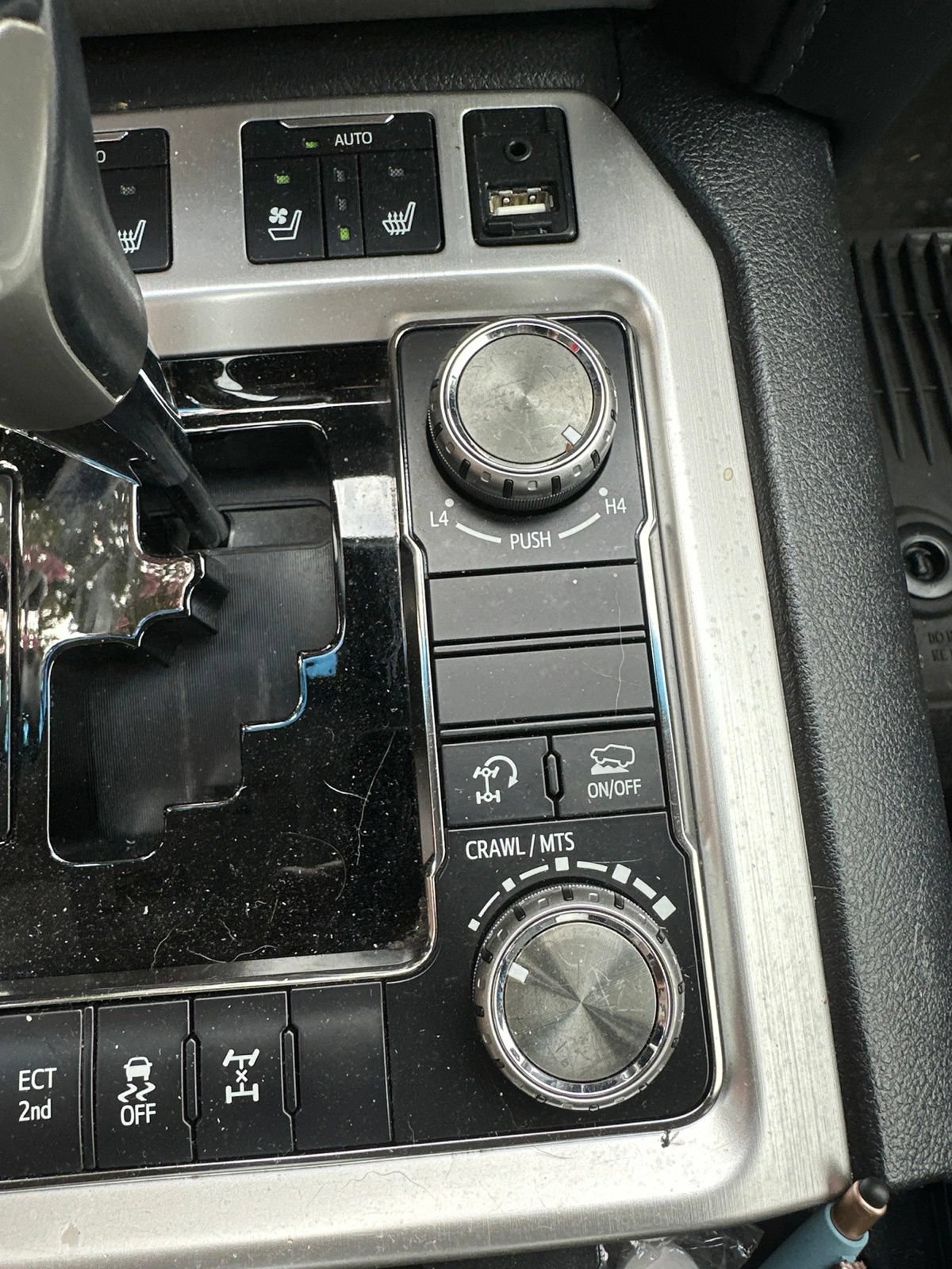 Used 2019 Toyota Land Cruiser AWD/4WD image 17