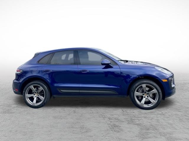 Used 2023 Porsche Macan Turbo image 4